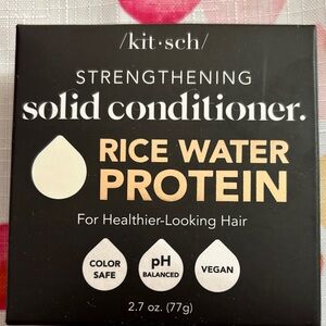 Kitsch Strengthening Solid Conditioner - Black and Cream